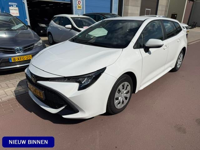 Toyota Corolla Touring Sports 1.2 Turbo Comfort 2019 NAP 158, Voorwielaandrijving, 4 cilinders, Parkeersensor, Wit