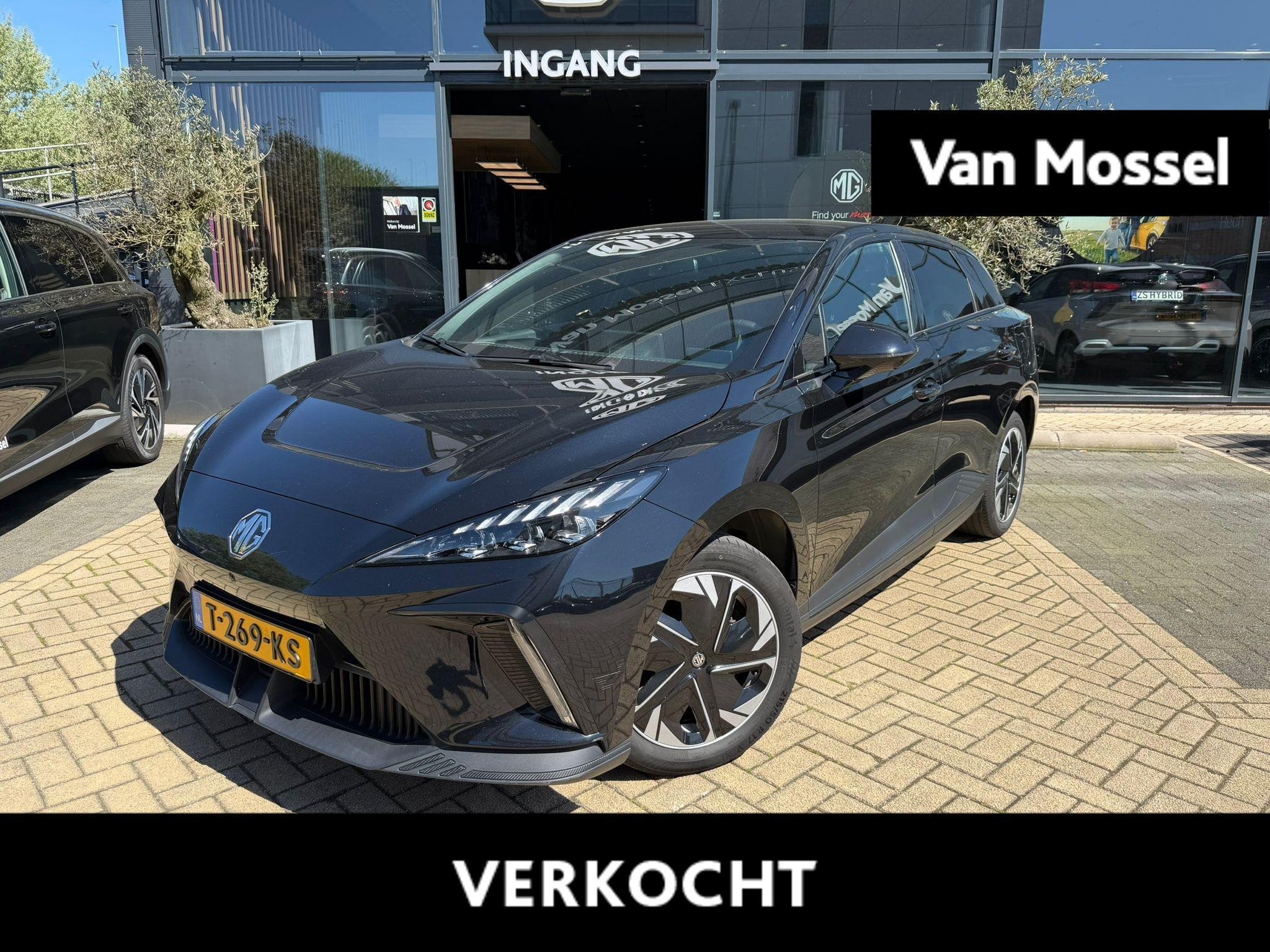 MG 4 Luxury 64 kWh Long Range | 360 Camera | Apple Carplay |, Auto's, 12 maanden, Gebruikt, Origineel Nederlands, 500 kg