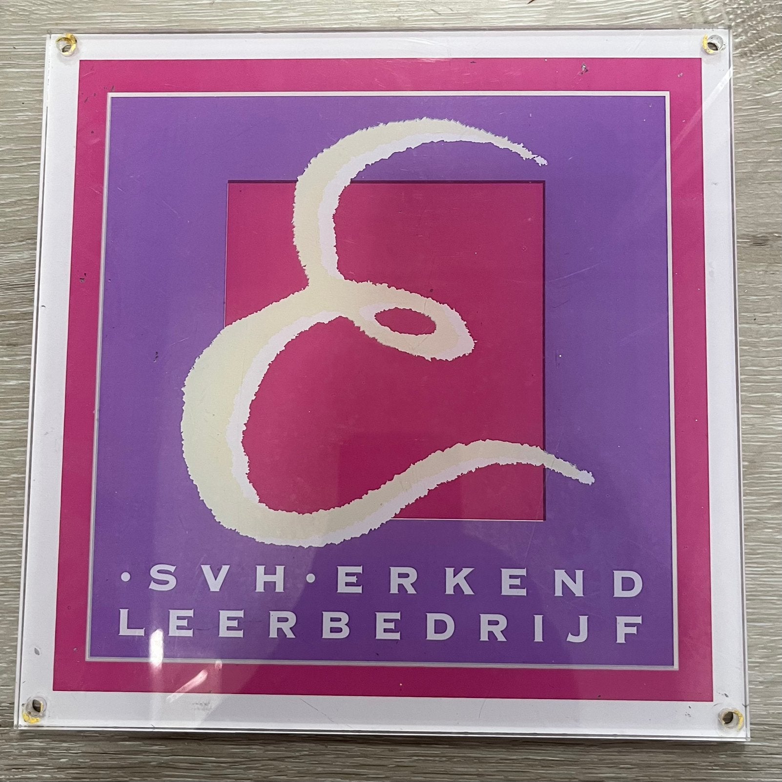 Kunststof Bord Erkend Leerbedrijf SVH, Ophalen of Verzenden, Gebruikt, Reclamebord