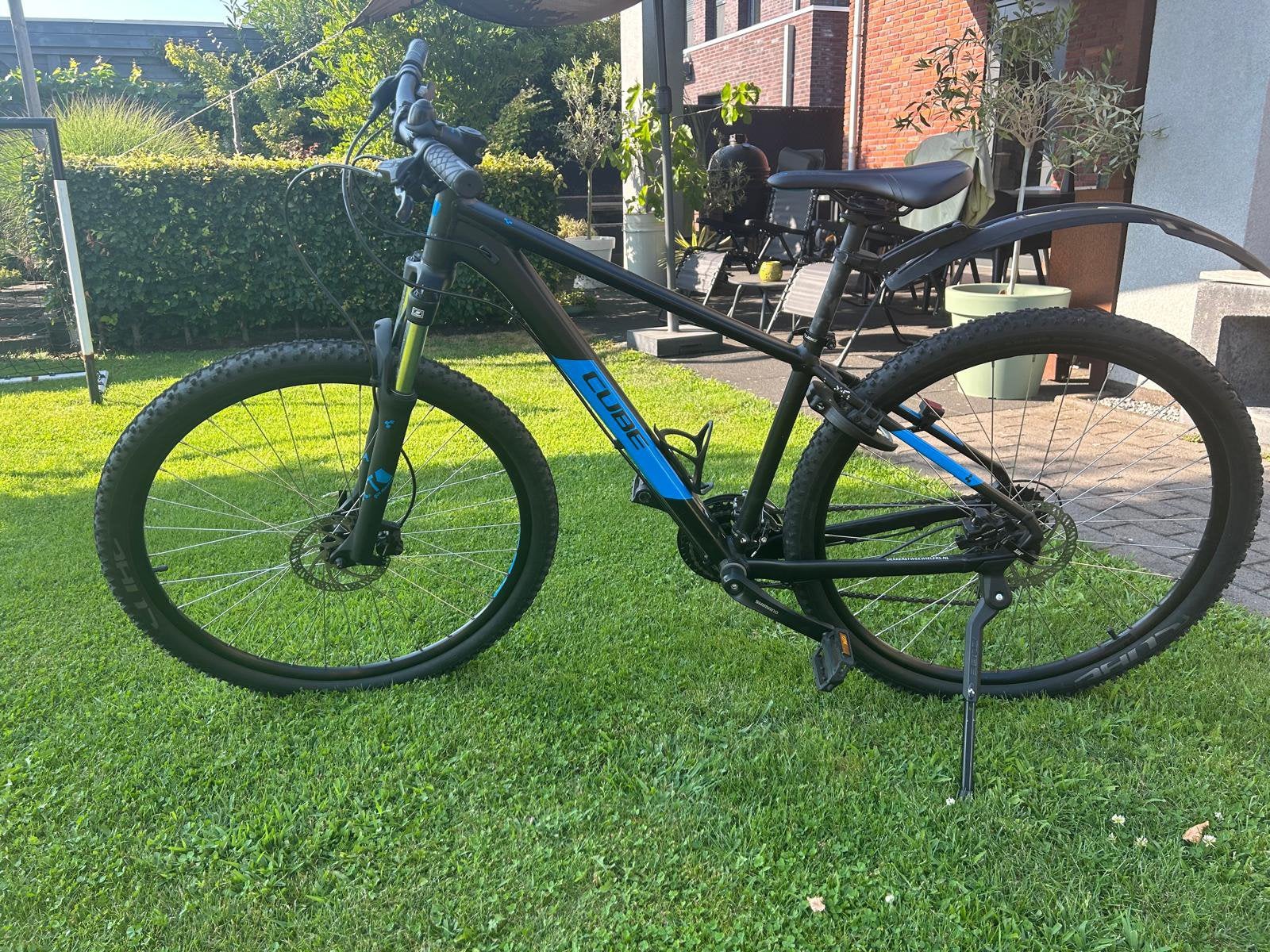 CUBE AIM PRO BLACK/BLUE framemaat 17 INCH hele nette staat, Fietsen en Brommers, Fietsen | Mountainbikes en ATB, Minder dan 45 cm