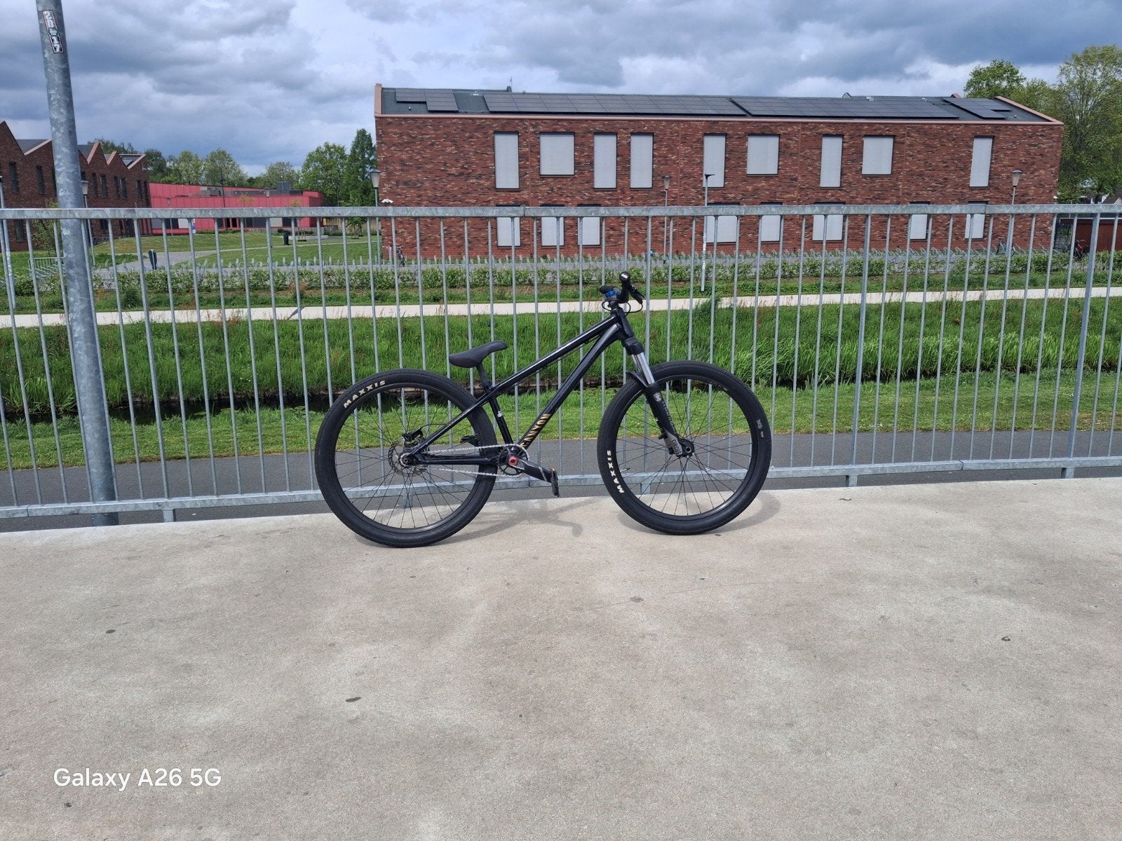 Canyon Stitched Dirt Jumper - Zo goed als nieuw (defect), Ophalen, 24 inch of meer, Stuur 360° draaibaar, Canyon
