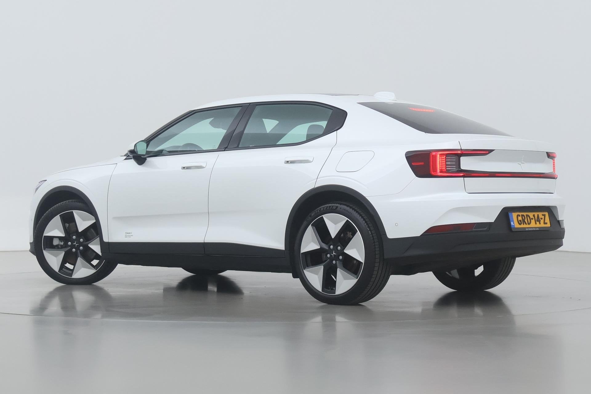 Polestar 2 Long Range Single Motor 78 kWh | Plus | Pilot | P, Auto's, Stof, Gebruikt, 1969 kg, Wit