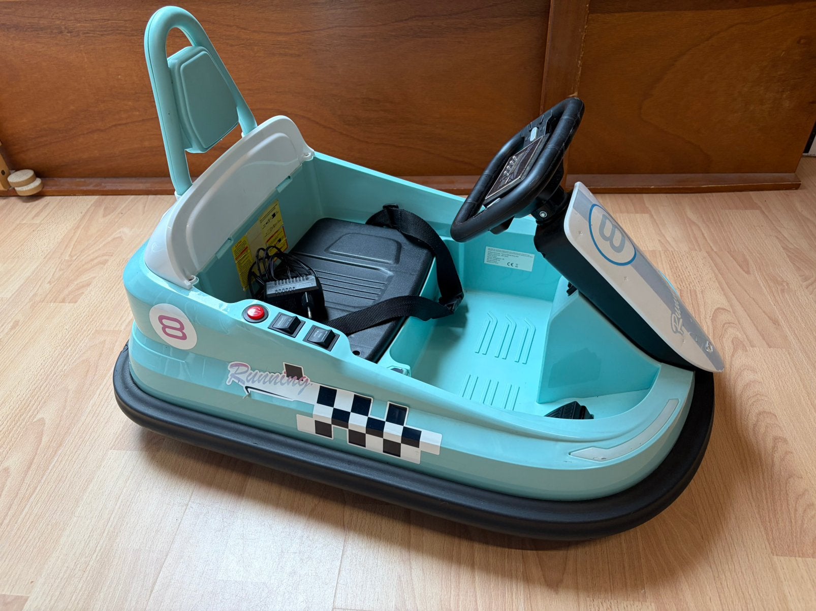Mooie kinder botsauto, Ophalen, Zo goed als nieuw