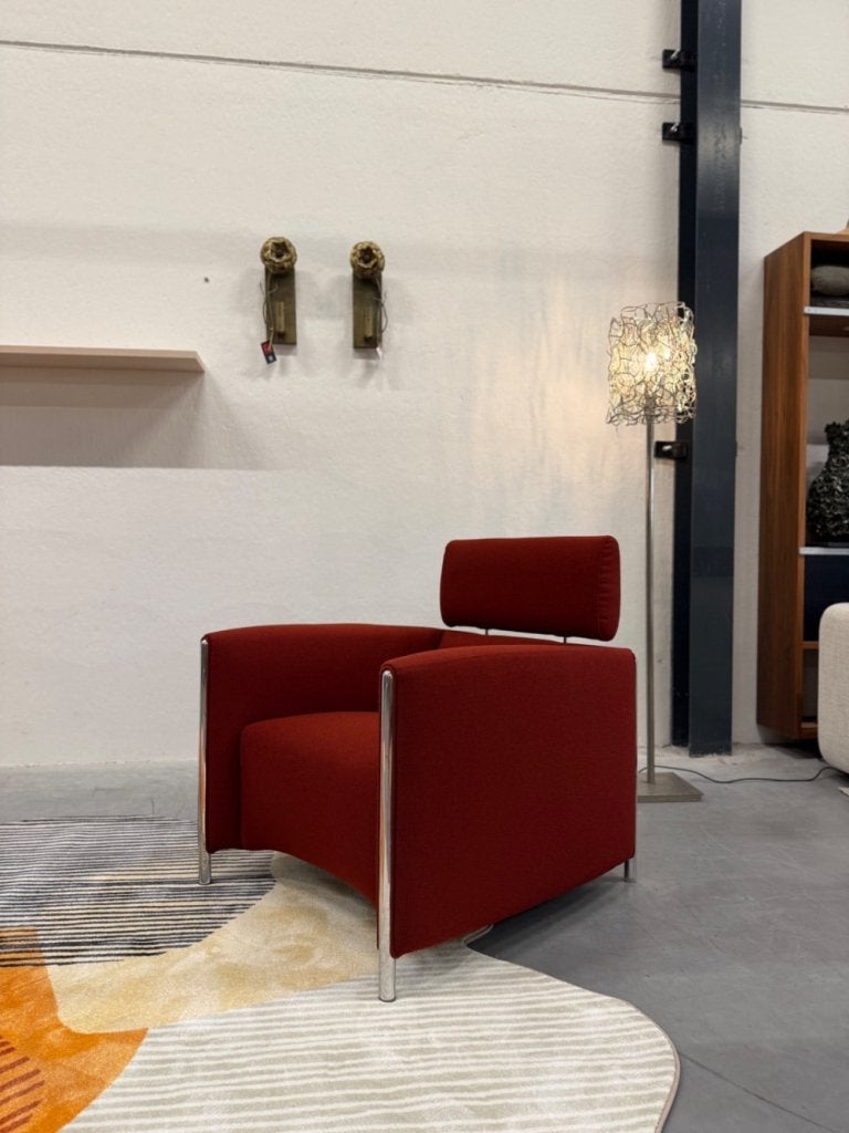 Nieuw Leolux Goncharov Fauteuil rood stof design stoel, Leolux, Info@leolux.nl, Nieuw, 75 tot 100 cm
