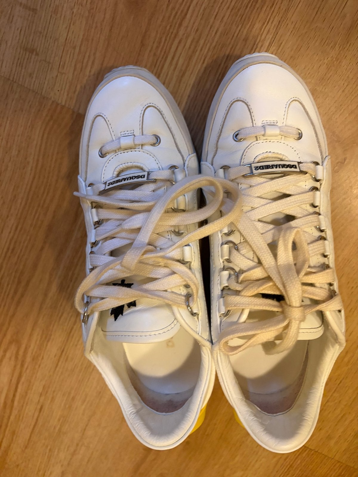 Dsquared2 sneakers - Maat 38 (valt klein), Kleding | Dames, Schoenen, Ophalen, Wit, Sneakers of Gympen, Zo goed als nieuw