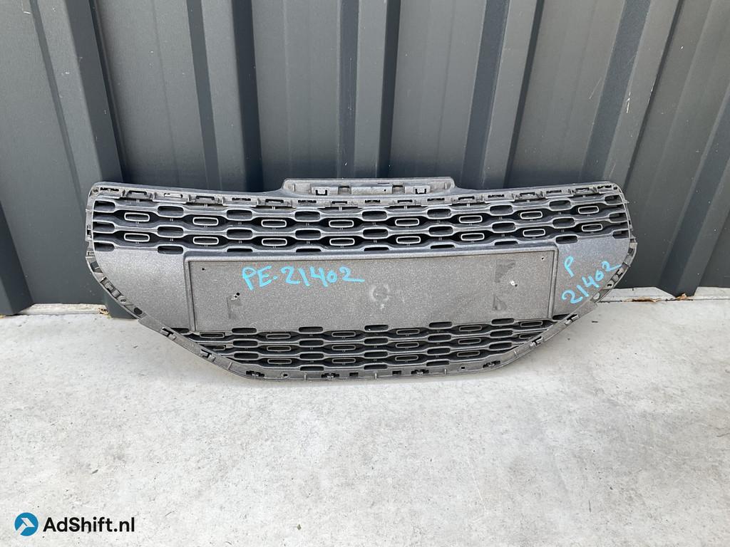 Bumper Grill Peugeot 208 9672794377 voorbumper Rooster PE:21