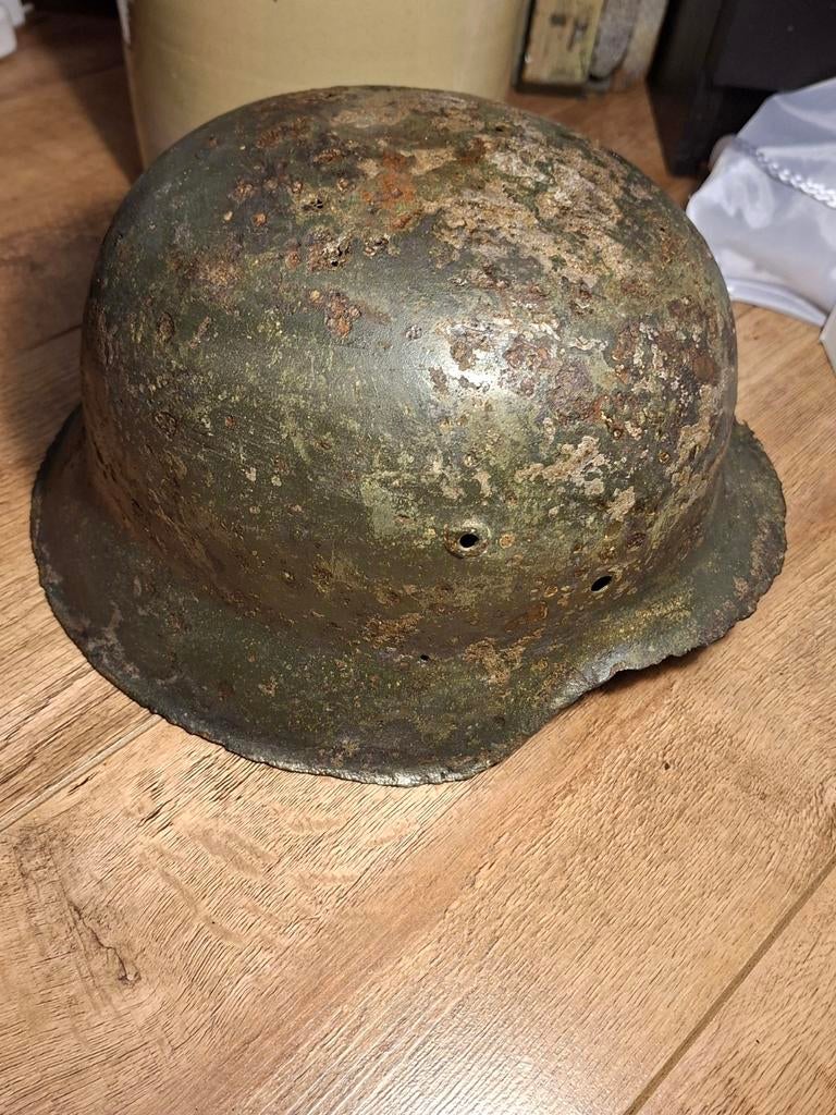 Duitse watervondst M42 stahlhelm veel groene verf, Verzamelen, Militaria | Tweede Wereldoorlog, Landmacht, Helm of Baret, Duitsland