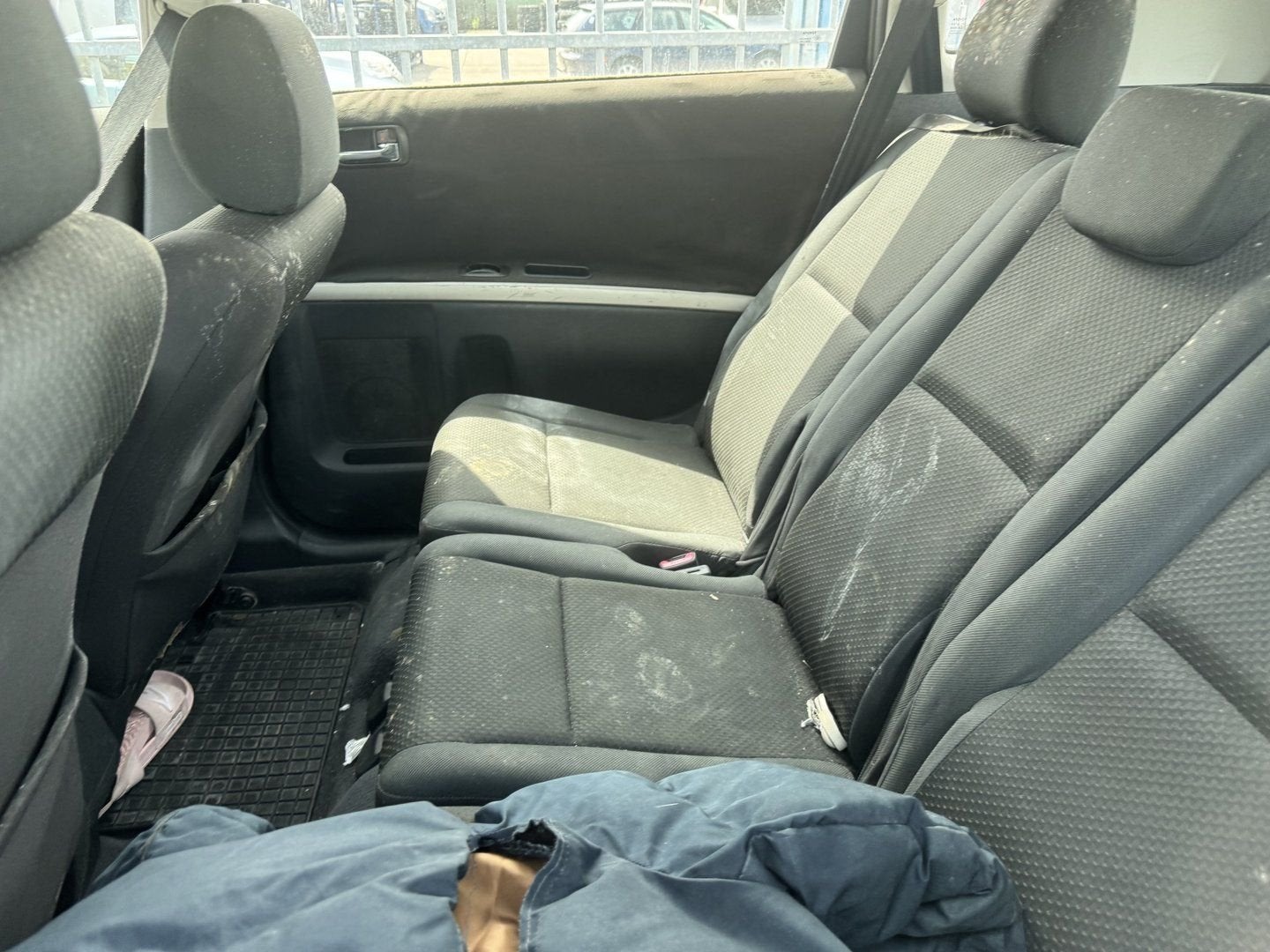 Foto 12 van Toyota Corolla Verso 2.0 D 2005 veel onderdelen voorradig