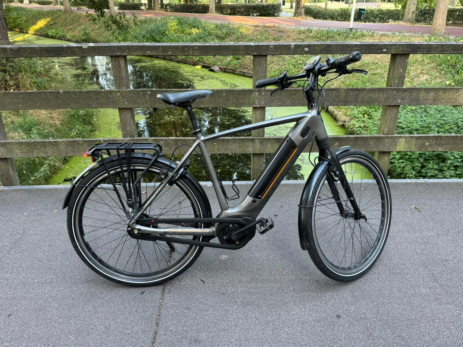 Gazelle Ultimate performance line 57cm, Ophalen, Zo goed als nieuw, 50 km per accu of meer, 55 tot 59 cm