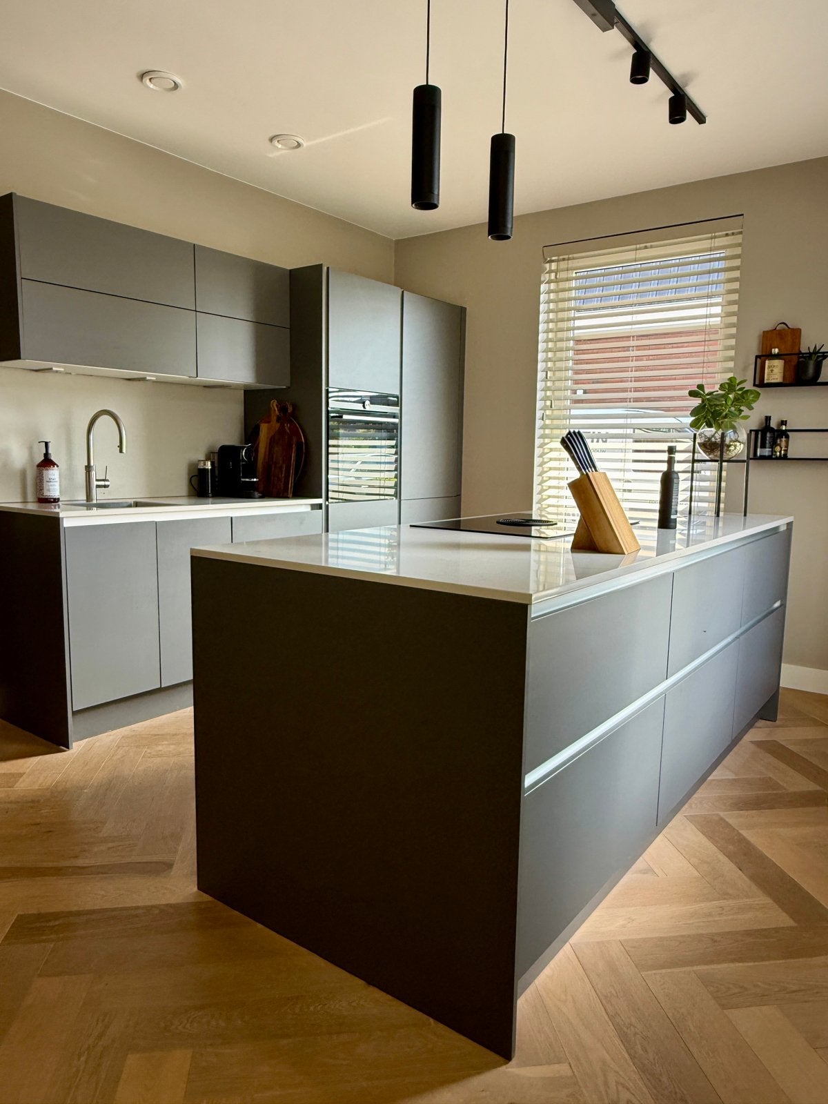 Complete design keuken | Siemens inbouwapp | Bora | Quooker, Ophalen, Overige typen, Zo goed als nieuw, Met kookeiland