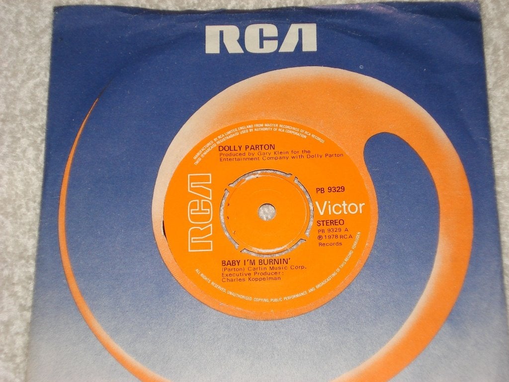 Dolly Parton     Baby  im Burnin  UK     Orgineel, Originele persing, Ophalen of Verzenden, Zo goed als nieuw, Pop