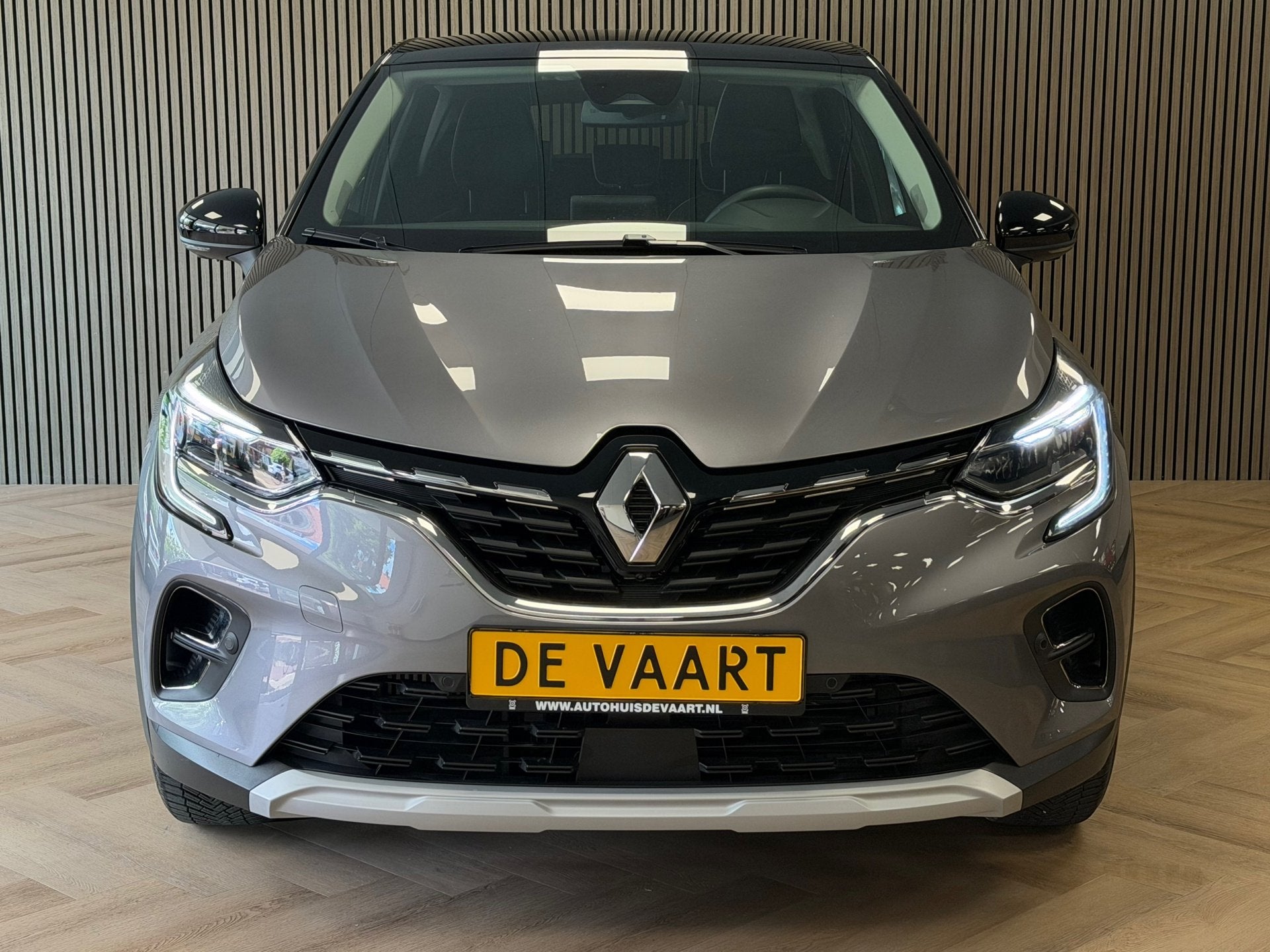 Renault Captur 1.3 mild hybrid 140 techno AUT. NAVIGATIE 360, Auto's, 1373 kg, Gebruikt, 4 cilinders, Met garantie (alle)