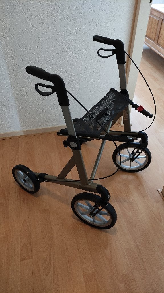 Rollator Xplorer versie Large tot 200 KG, Ophalen, Lichtgewicht, Zo goed als nieuw