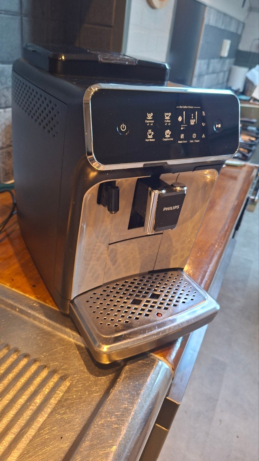 Philips Volautomatische Espressomachine - Zo goed als nieuw, Ophalen, Afneembaar waterreservoir, Espresso apparaat, 10 kopjes of meer
