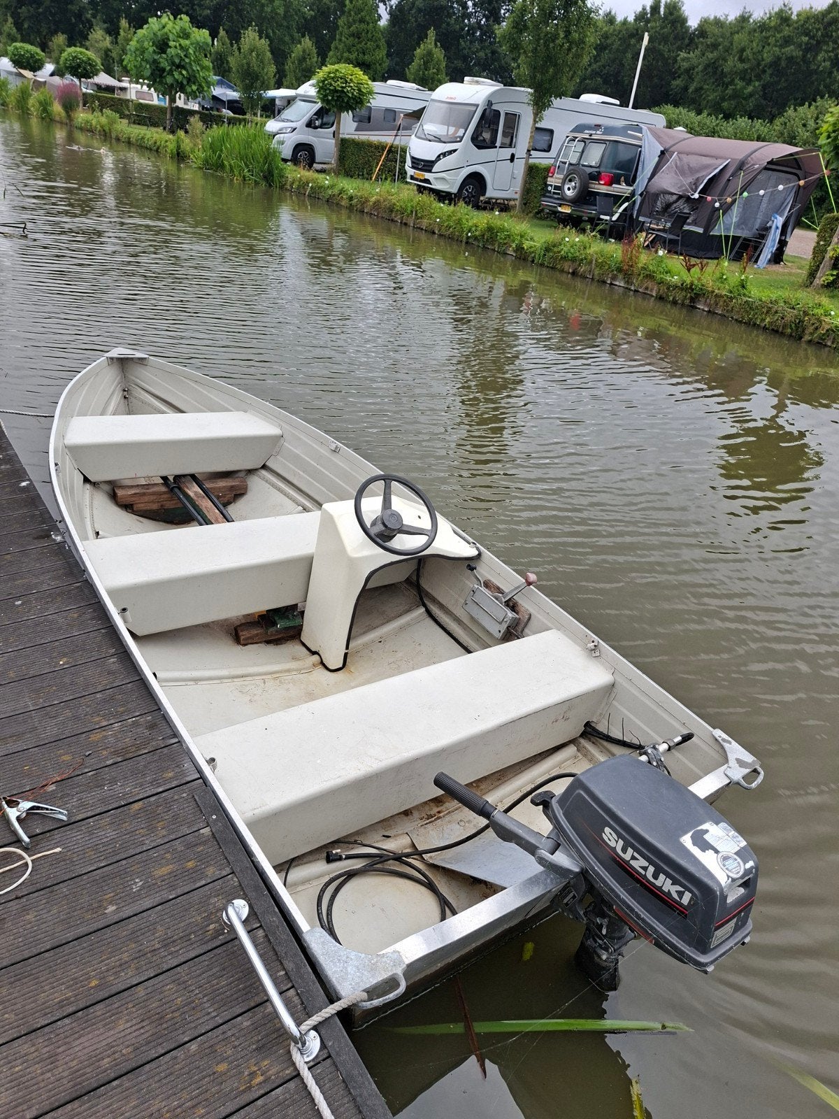 Aluminium visboot met Suzuki buitenboordmotor, Ophalen, Gebruikt, Afdekzeil, Buitenboordmotor