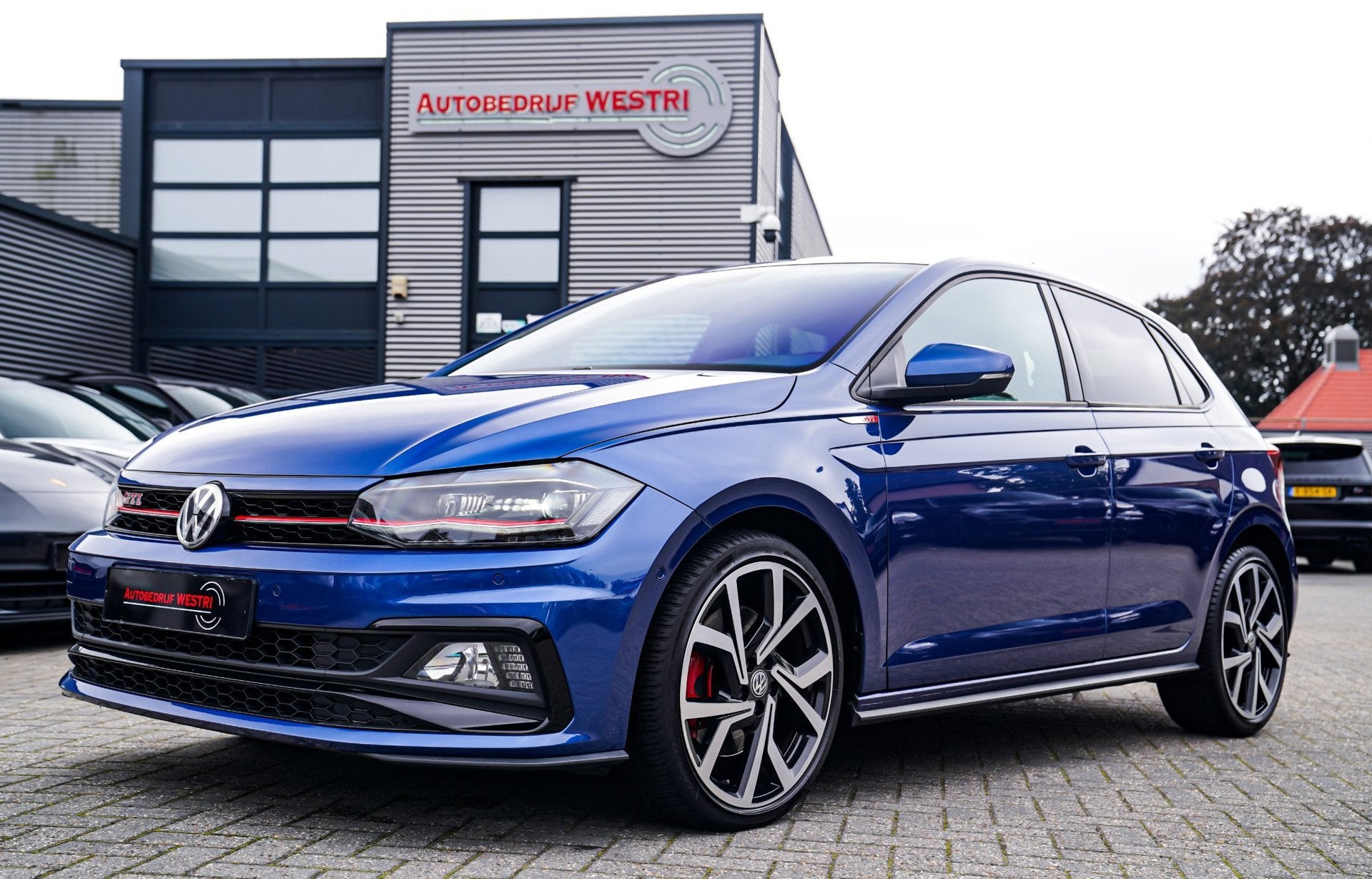 Volkswagen POLO 2.0 TSI GTI | LED | Stoelverwarming | Achter, Dealer onderhouden, Stof, Gebruikt, 4 cilinders
