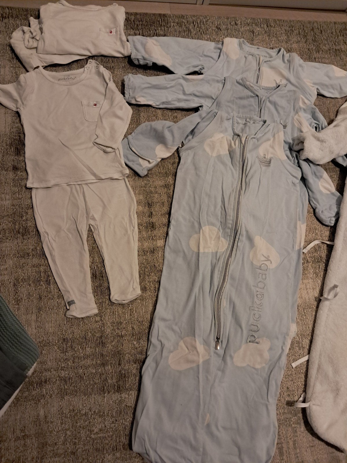 Puckababy 5 slaapzakken, 2 pyama's, badjasje, Kinderen en Baby's, Dekens, Slaapzakjes en Inbakerproducten, Ophalen, Zo goed als nieuw