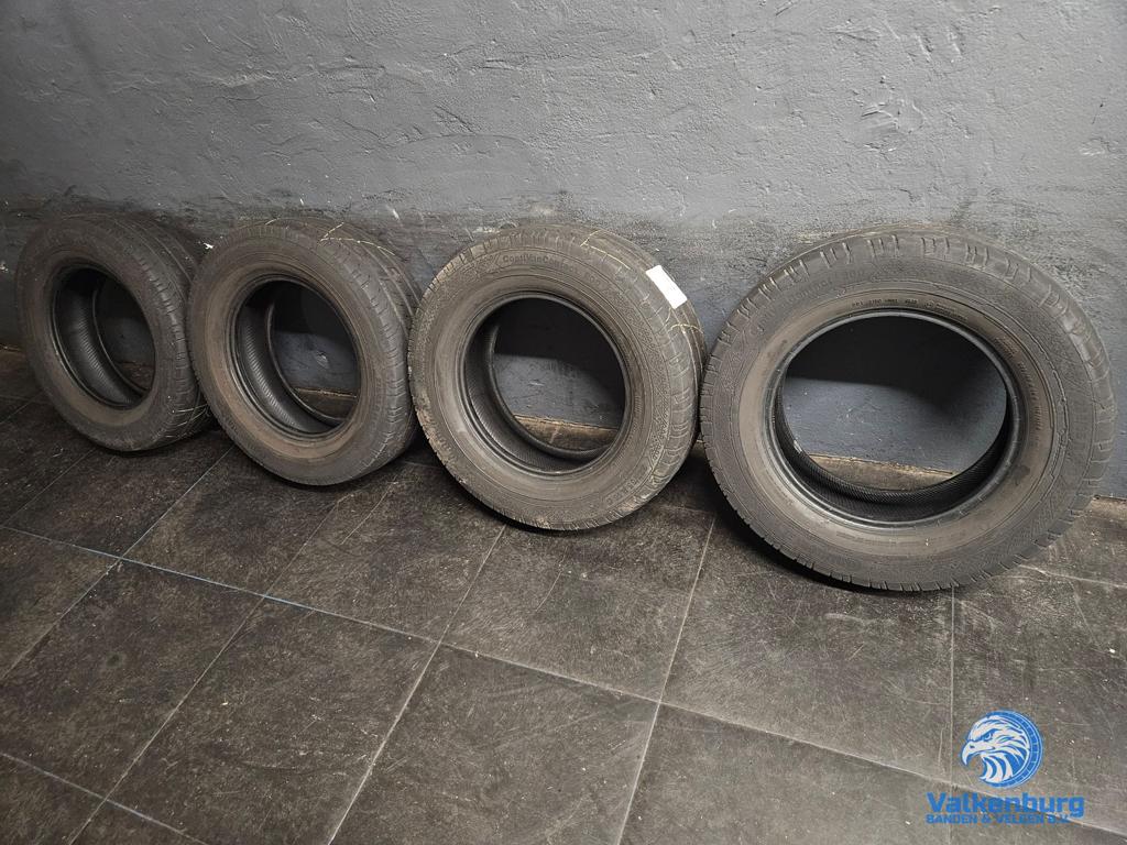 6-7mm! Zomerbanden 235/65R16C Continental ContiVanContact
