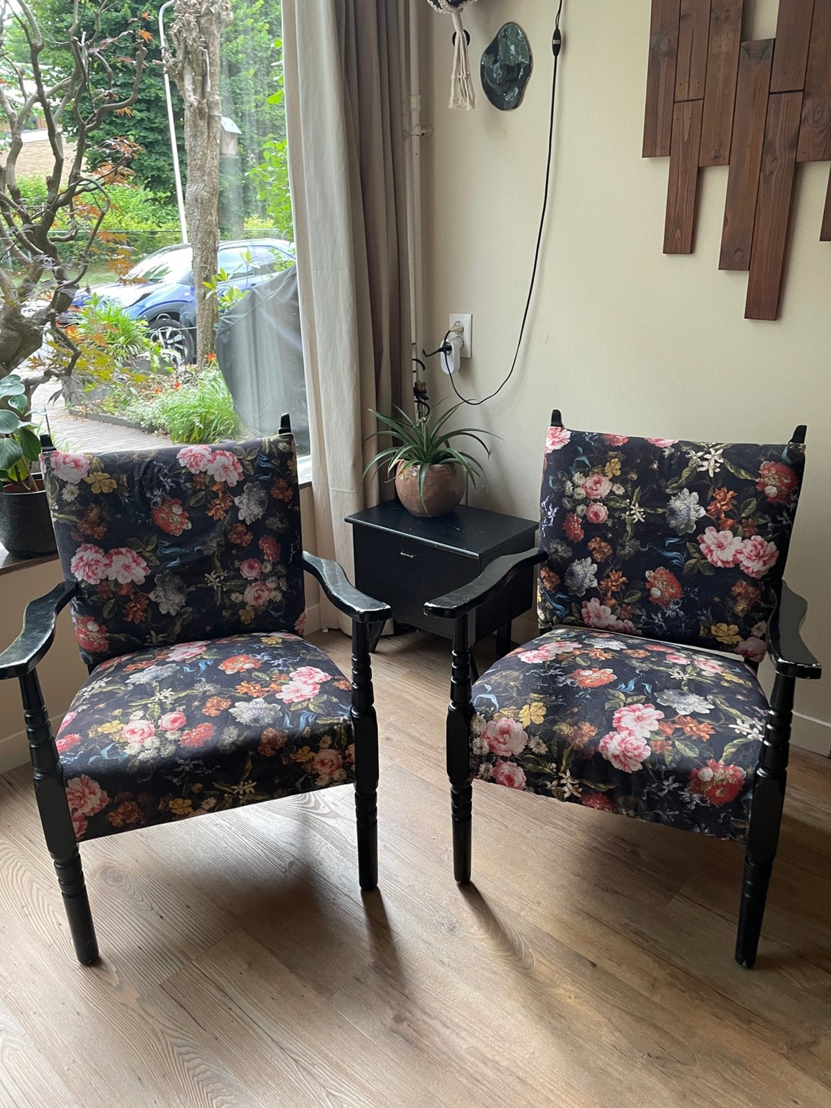 Twee bloemen fauteuils, Ophalen, Gebruikt, 75 tot 100 cm, Stof