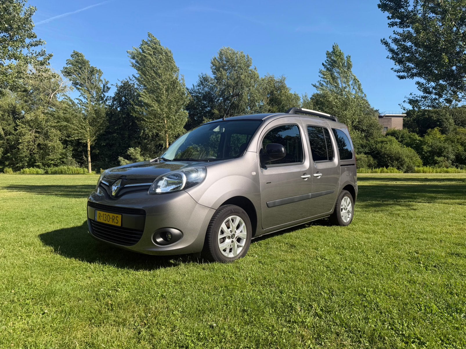 Renault Kangoo 2018 rolstoelauto in ontzettend goede staat!, Auto's, 1363 kg, 4 cilinders, Kangoo, Particulier