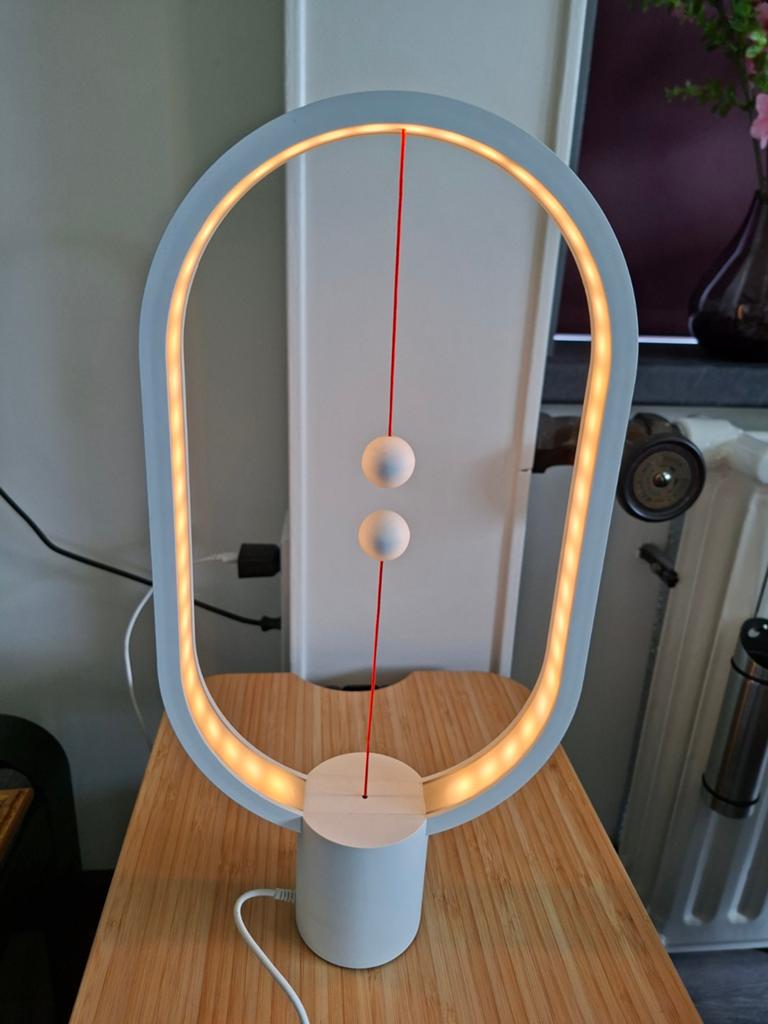 Heng Balance Lamp Wit - Unieke Magnetische Schakelaar, Ophalen, Minder dan 50 cm