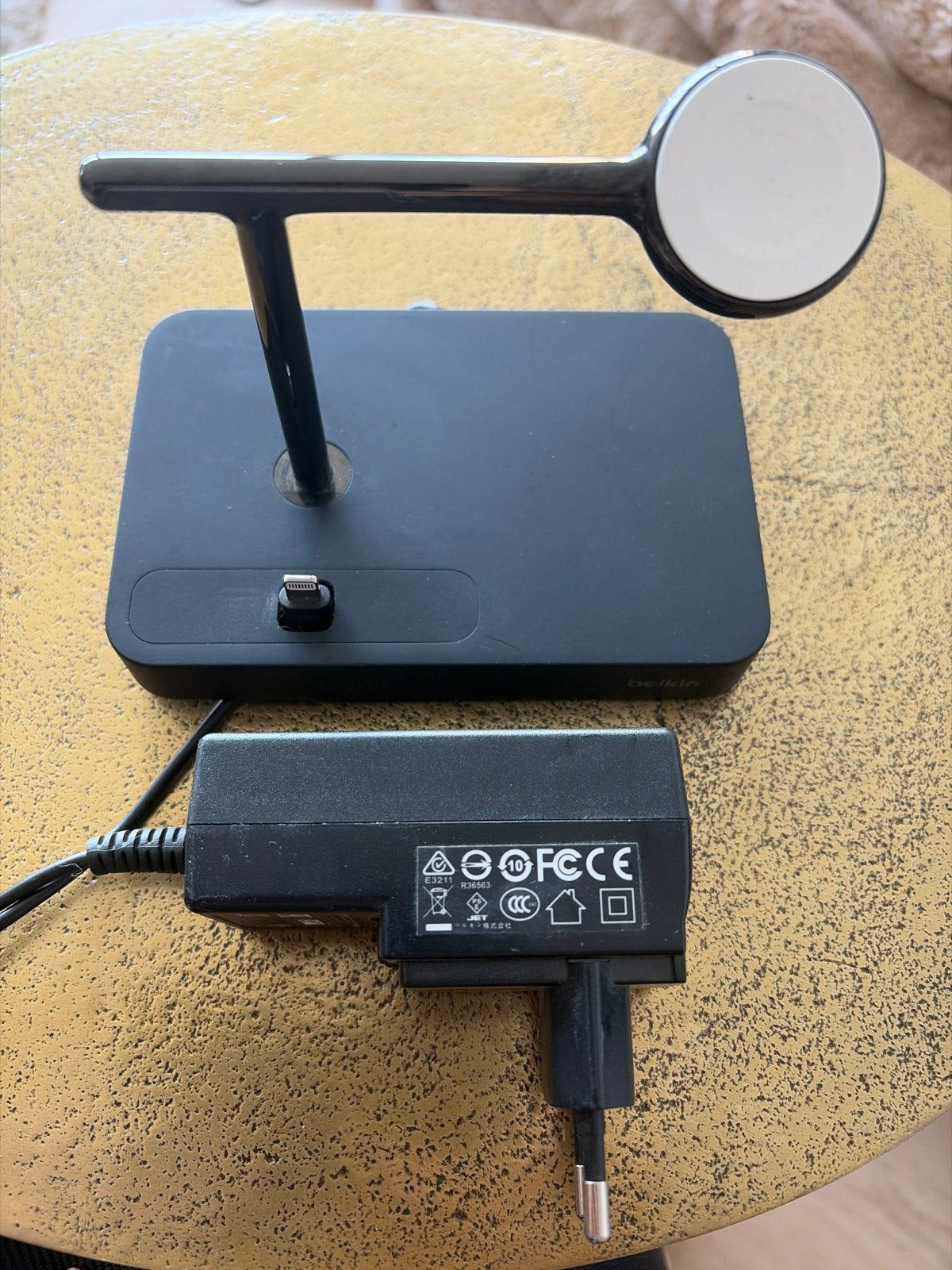 Belkin Charge Dock voor Apple Watch + iPhone, Ophalen of Verzenden, Gebruikt, Apple iPhone