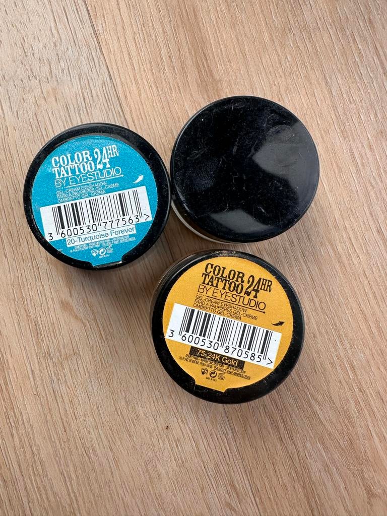 3x Maybelline 24h Color Tattoo Oogschaduw - Turquoise, Goud,, Gebruikt, Ogen, Blauw, Ophalen of Verzenden