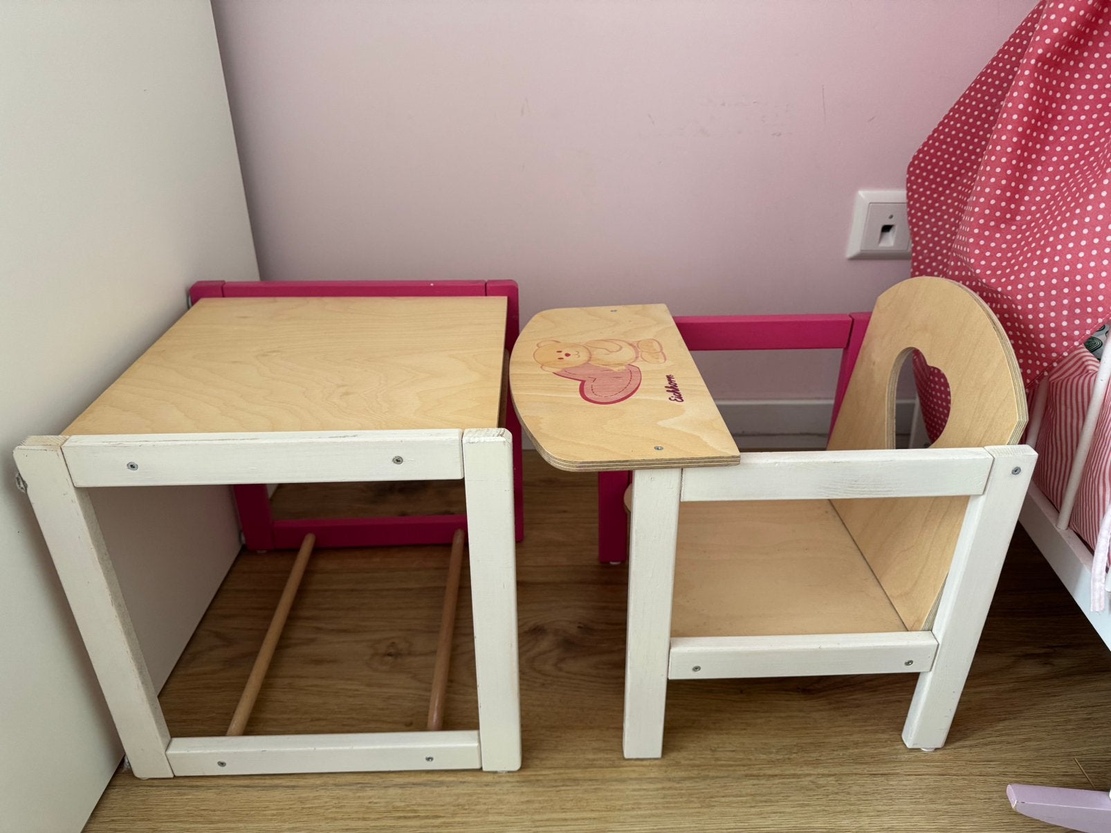 Poppen tafel en stoel, Ophalen, Zo goed als nieuw, Tafel(s) en Stoel(en)