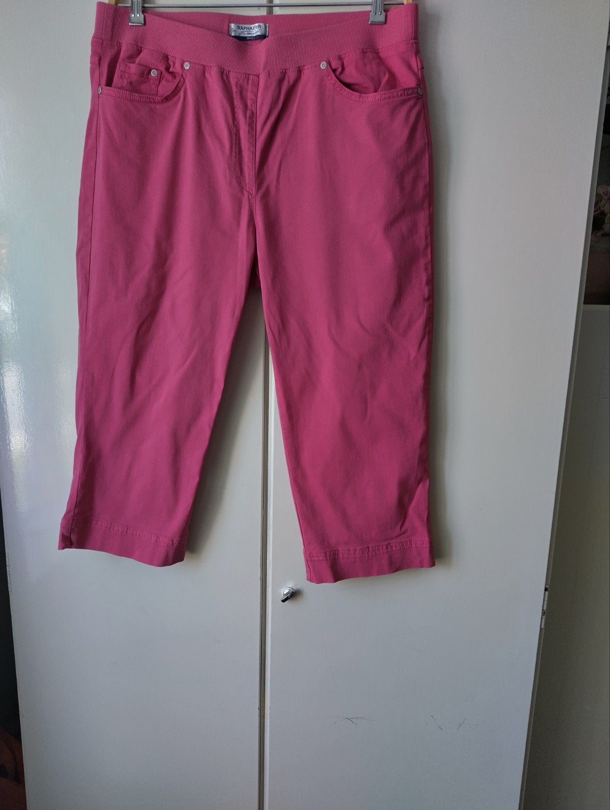 Roze capri broek van Brax Raphaela maat 44 als nieuw, Kleding | Dames, Broeken en Pantalons, Maat 42/44 (L), Zo goed als nieuw