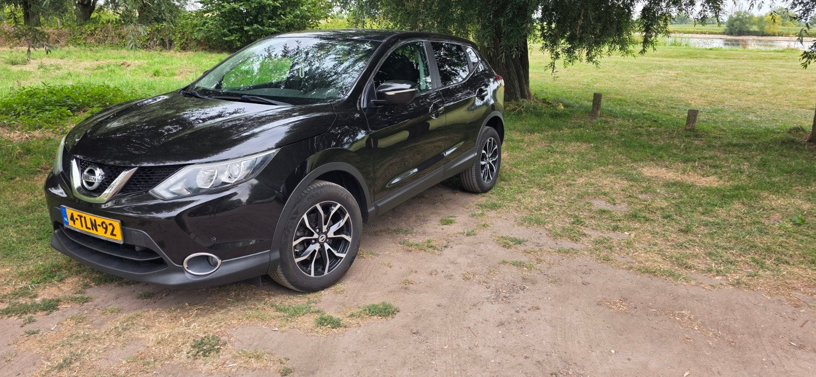 Nissan Qashqai 1.2 Dig-t 85KW 2WD 2014 Zwart, Voorwielaandrijving, Stof, Zwart, 4 cilinders