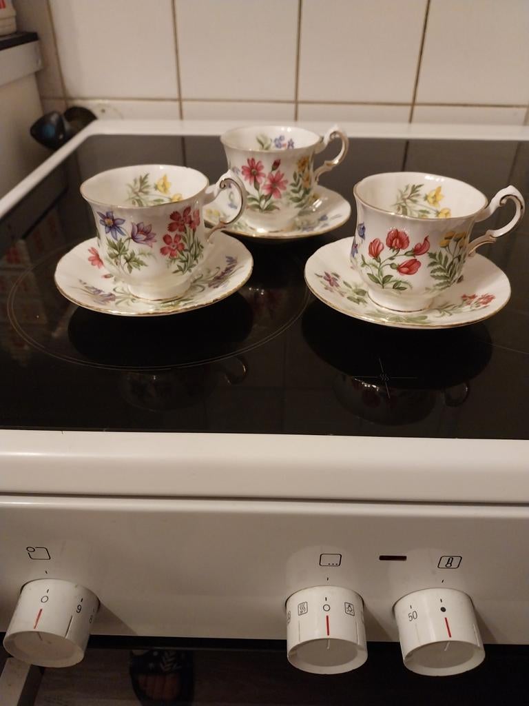 Paragon English Flowers kop en schotel set, Ophalen of Verzenden