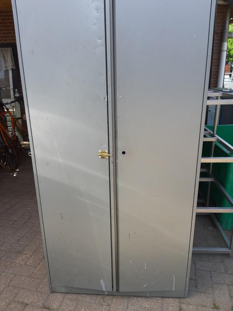 Ijzerenkast, Gebruikt, Minder dan 100 cm, 25 tot 50 cm, 50 tot 100 cm
