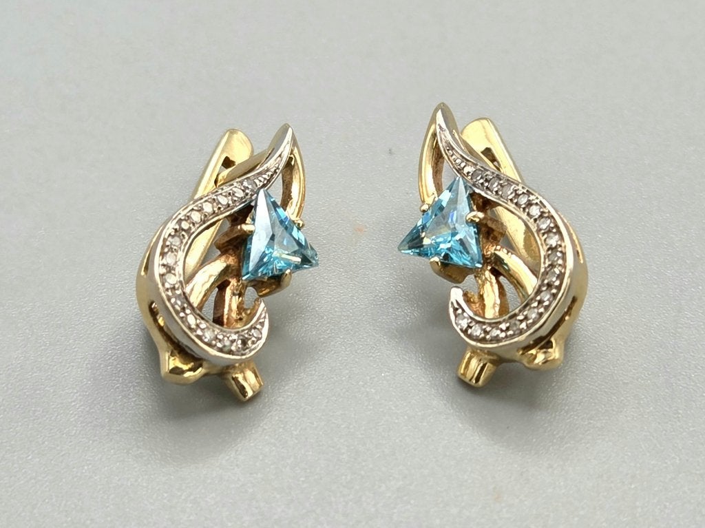 Gouden vintage oorbellen aquamarijn en diamant. 2026/407, Hangers, Blauw, ., Ophalen of Verzenden