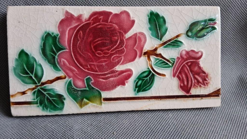 Art nouveau tegel met roos, Ophalen of Verzenden