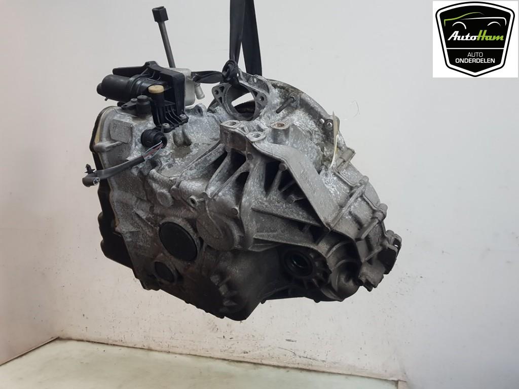 Versnellingsbak Automaat ABS CLA (117.3) 2015, Gebruikt, Mercedes-Benz AG, Mercedes-Benz, Mercedesstraße 120, Stuttgart 70372, , Duitsland