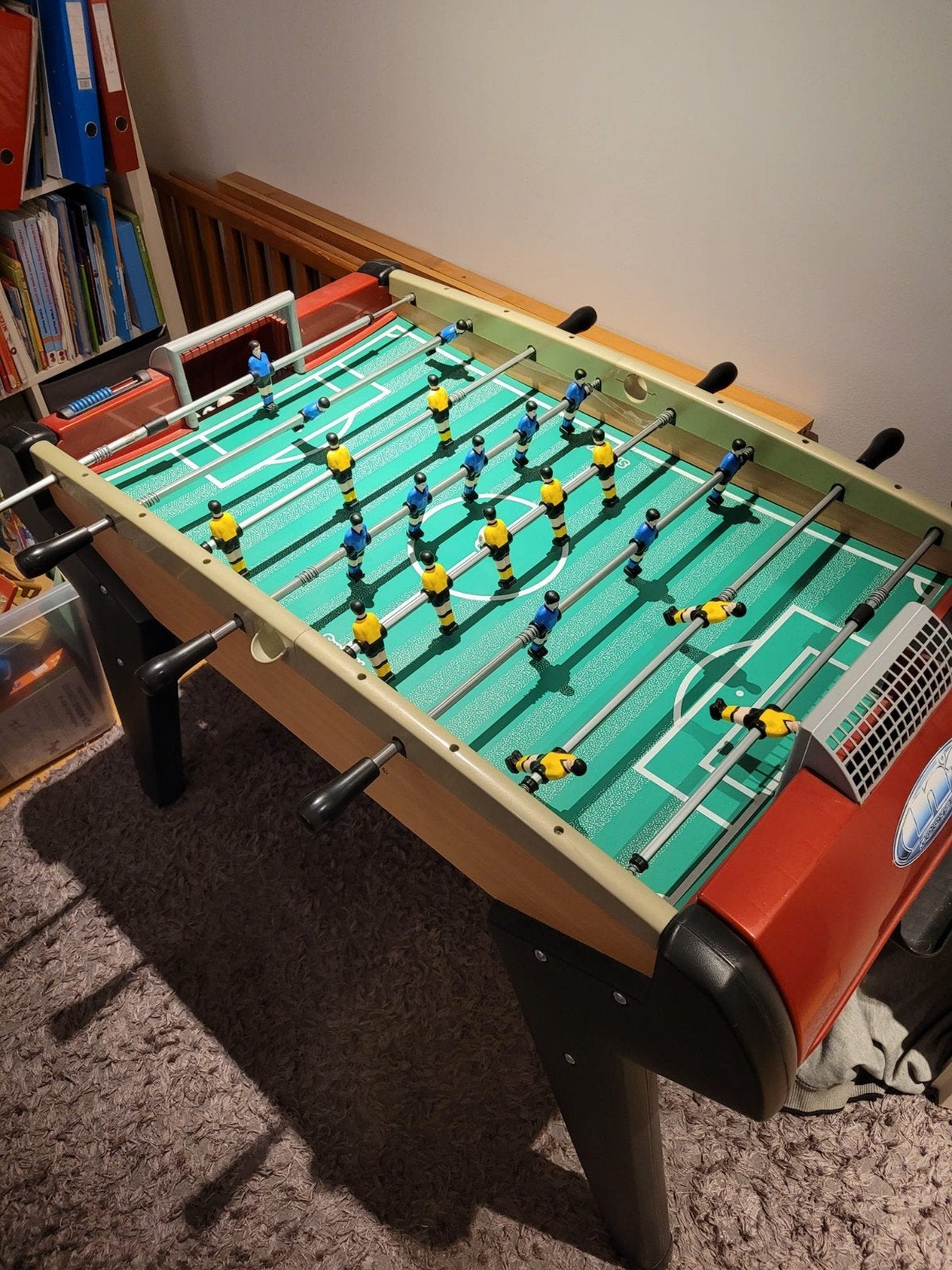 Voetbaltafel in goede staat met balletjes, Ophalen, Gebruikt