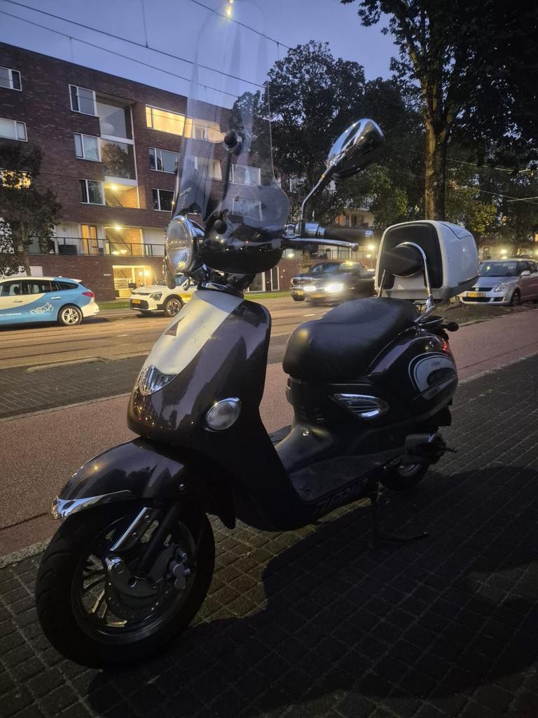Scooter, Ophalen of Verzenden, Gebruikt, Benzine