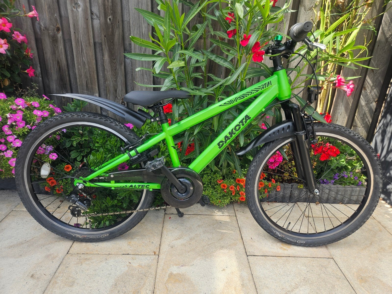 zeer nette jongensfiets 24 inch 7 versnellingen Altec Dakota, Ophalen, Zo goed als nieuw, Aluminium, 24 inch of meer