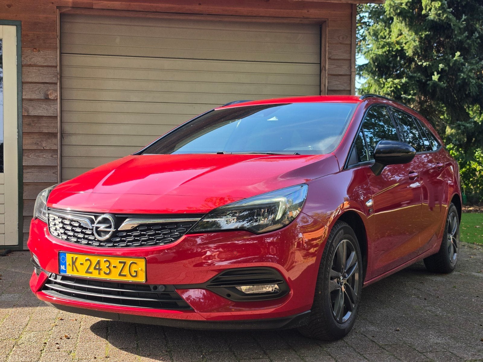 Opel Astra 1.2 Turbo 110pk NAP Camera Navigatie LED 1e eig!, Auto's, Voorwielaandrijving, Dealer onderhouden, Stof, Zwart