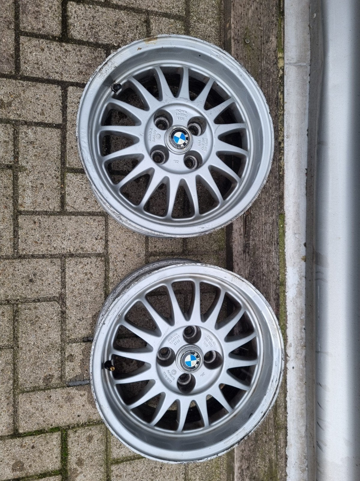 2x Bmw e30? velgen, Ophalen