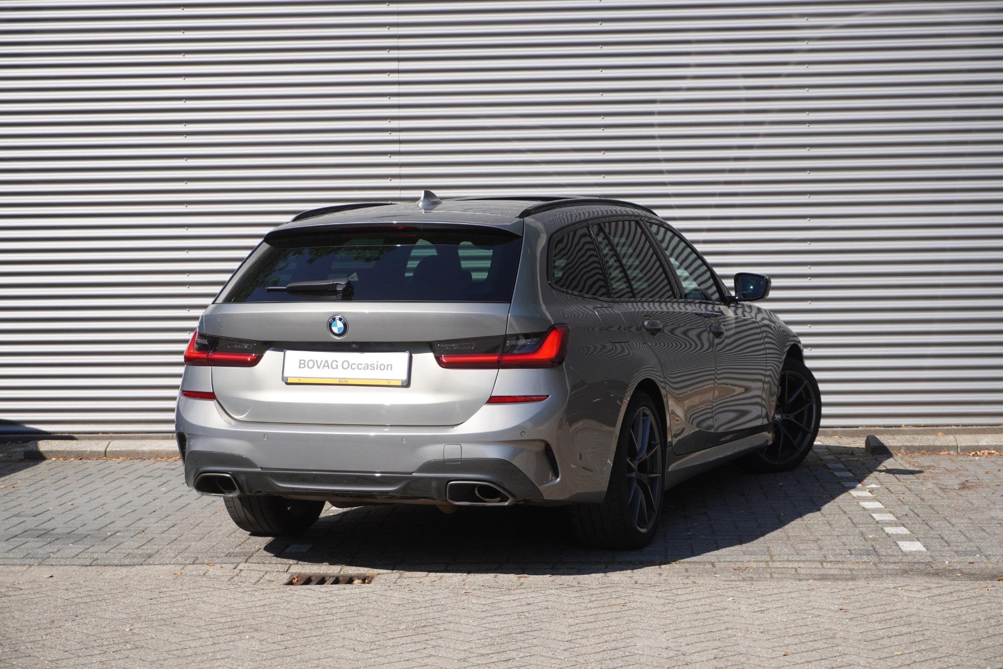 BMW 3 Serie Touring M340i xDrive High Executive | Parking Pa, Auto's, Automaat, Stof, Euro 6, Vierwielaandrijving