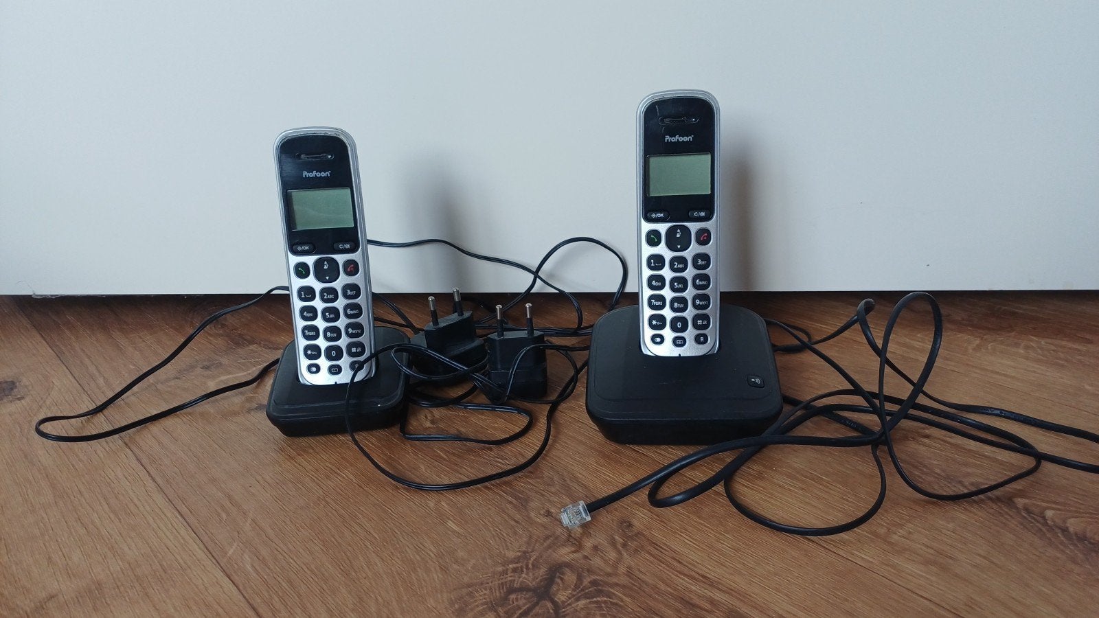 Profoon DECT-telefoons met 2 handsets en basisstation, Telecommunicatie, Ophalen of Verzenden, Gebruikt, 2 handsets