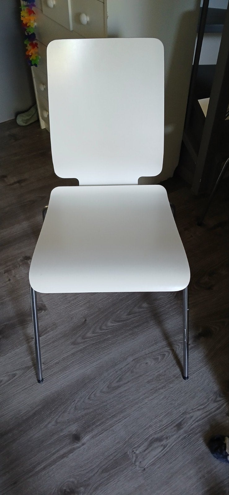 2 witte stoelen, Huis en Inrichting, Stoelen, Ophalen, Zo goed als nieuw, Wit