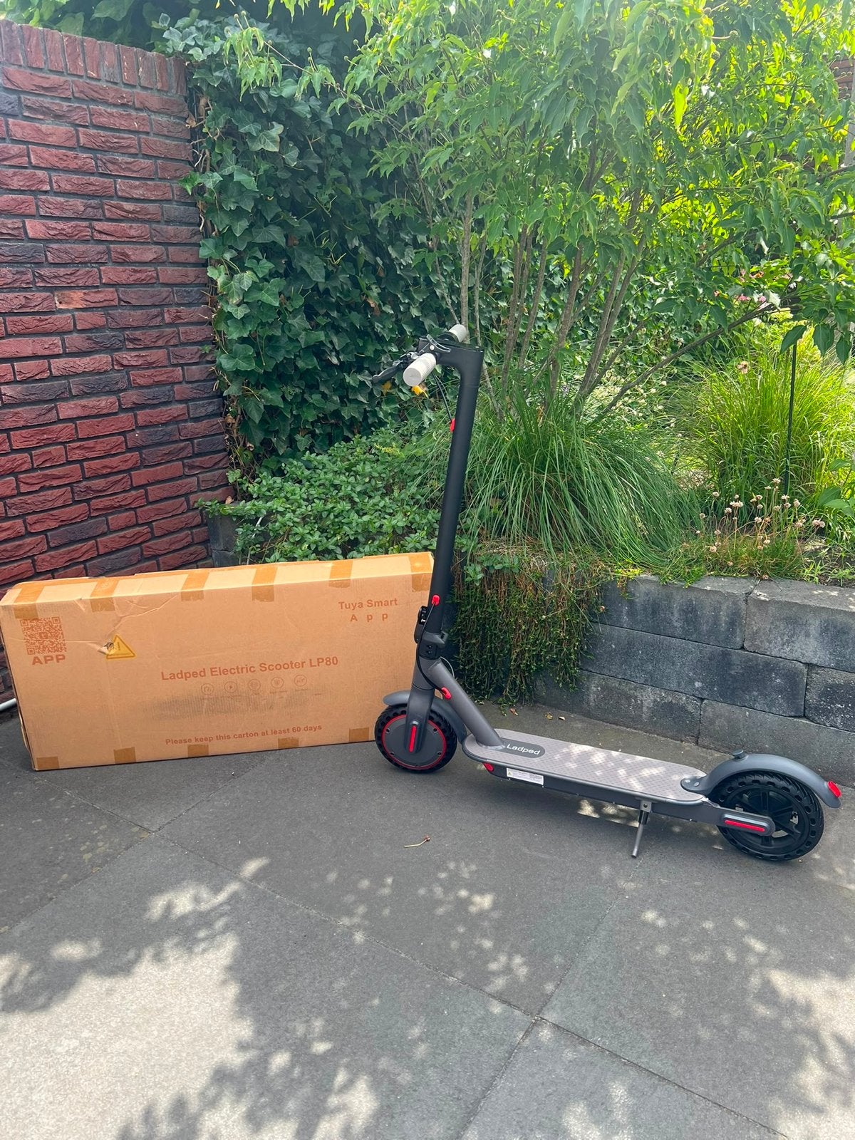 Ladped / AovoPro ES / LP80 Elektrische Step - Nieuw in Doos, Fietsen en Brommers, Steps, Ophalen, Nieuw, Elektrische step (E-scooter)