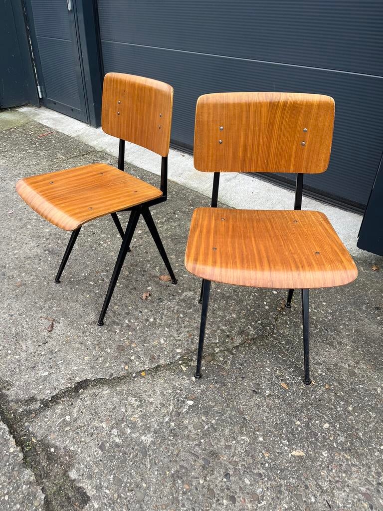 2 Friso Kramer Makro stoelen plywood hout vintage €200 retro, Ophalen of Verzenden, Zo goed als nieuw, Bruin