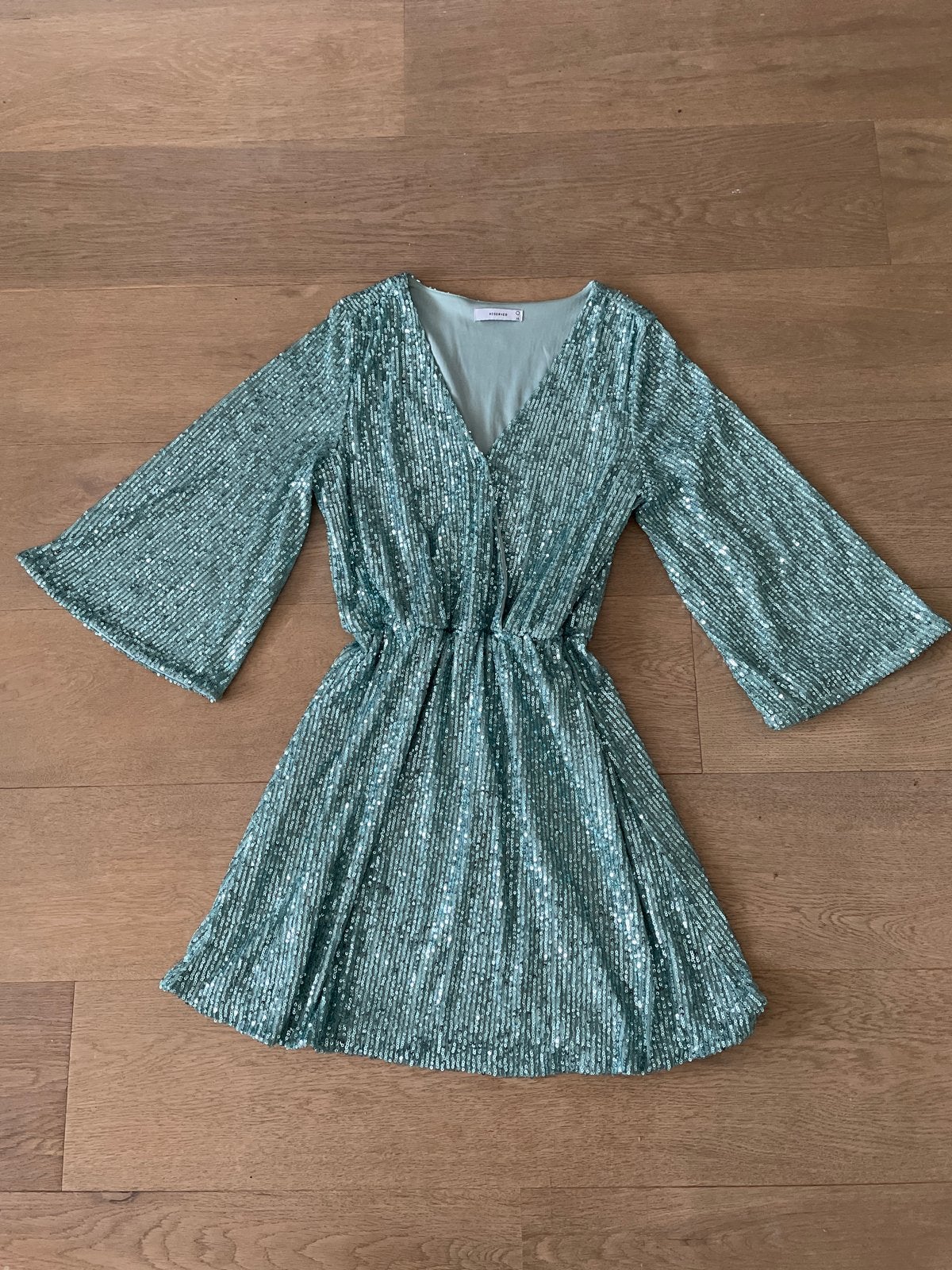 Reserved pailletten jurk XS, Kleding | Dames, Ophalen of Verzenden, Zo goed als nieuw, Maat 34 (XS) of kleiner, Boven de knie
