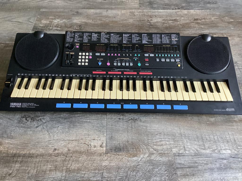 Yamaha keyboard PSS-790, Ophalen, Zo goed als nieuw, 61 toetsen, Yamaha