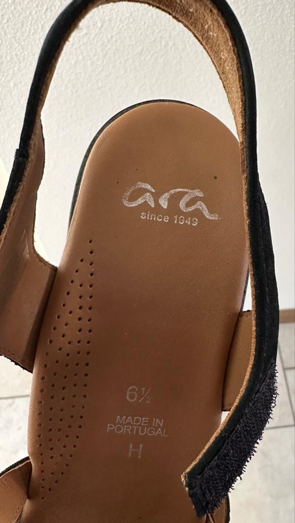 Ara dames sandalen met hak - Maat 40 / 6,5, Zwart, Zo goed als nieuw, Sandalen of Muiltjes, Ophalen of Verzenden