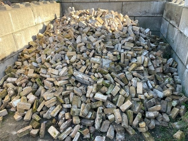 Ijsselsteen Oude steen Friese geeltjes ijsseltjes metsel, Ophalen, Gebruikt, Bakstenen