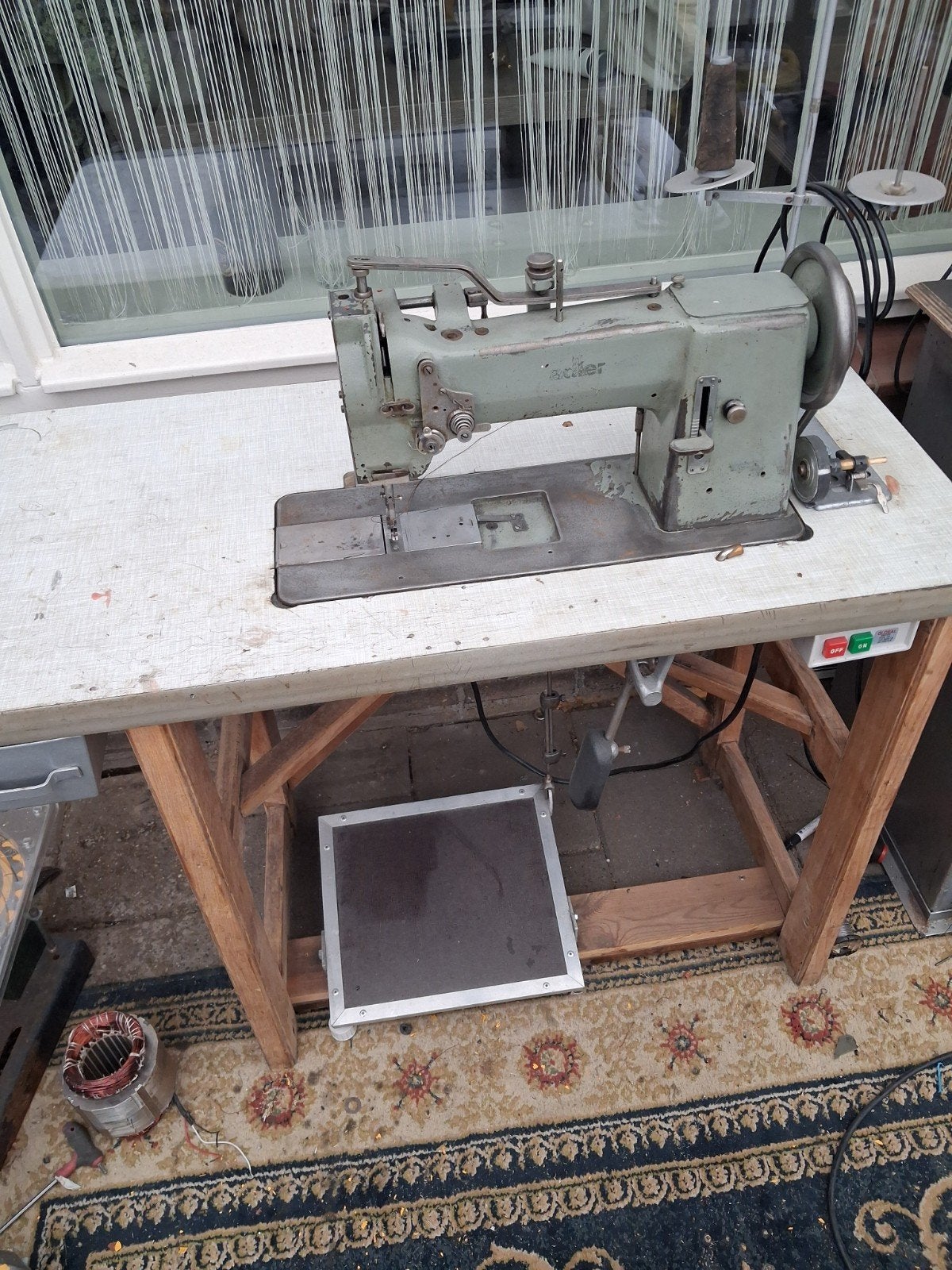 Tekoop,industriële naaimachine met nieuwe clutchmotor, Ophalen